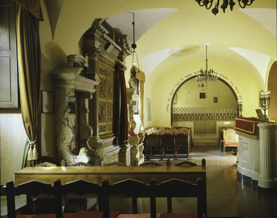 The Synagogues - Jewish Museum of Rome